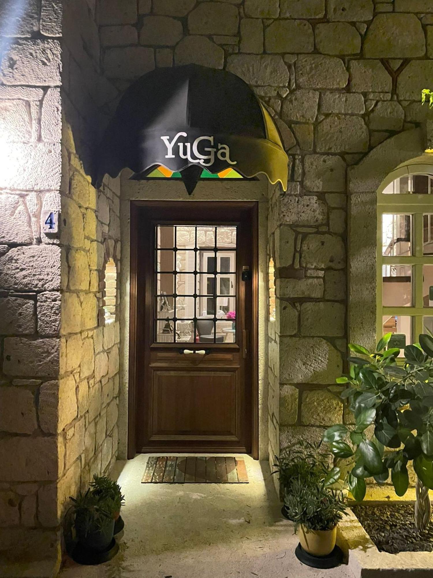 Yuga Alacatı Bagian luar foto